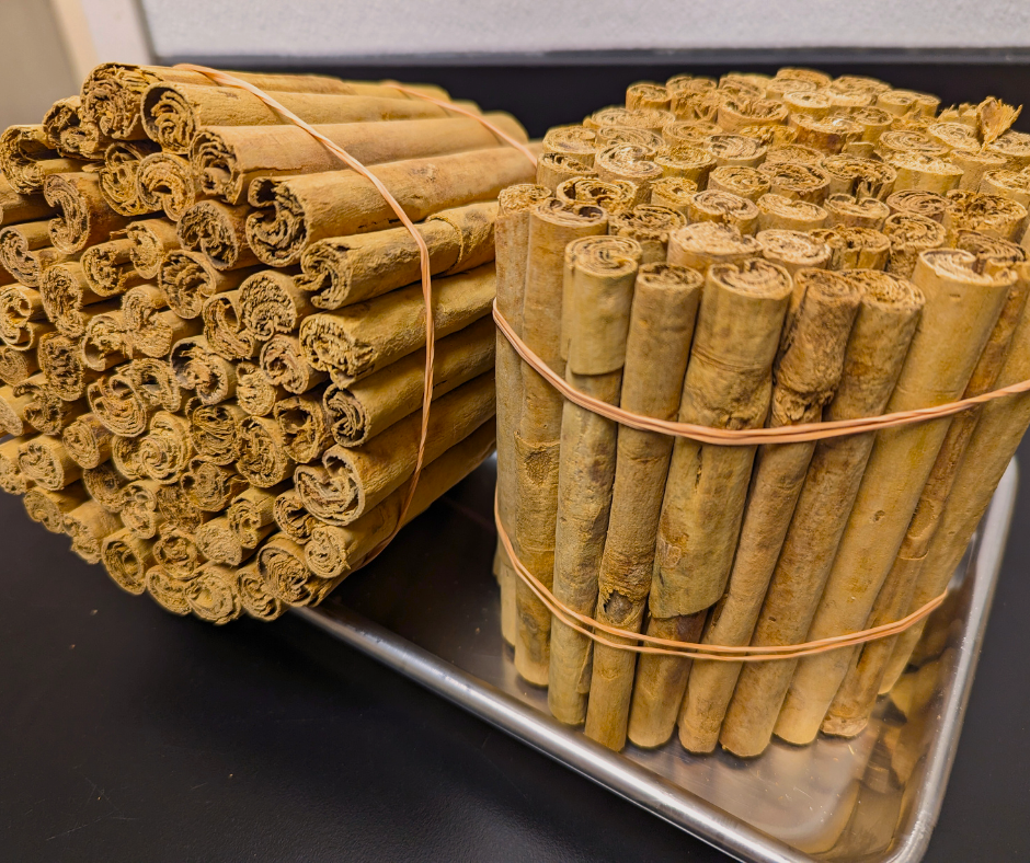 Cinnamon sticks, cinnamon quils, Ceylon cinnamon, true cinnamon