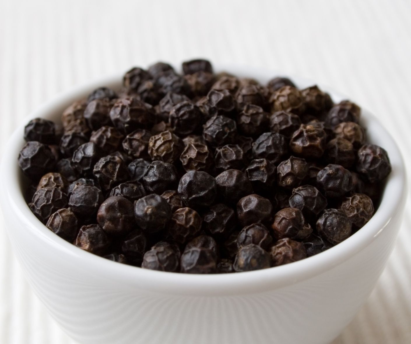 Peppercorns Black