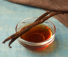 Load image into Gallery viewer, Madagascar Pure Vanilla Extract
